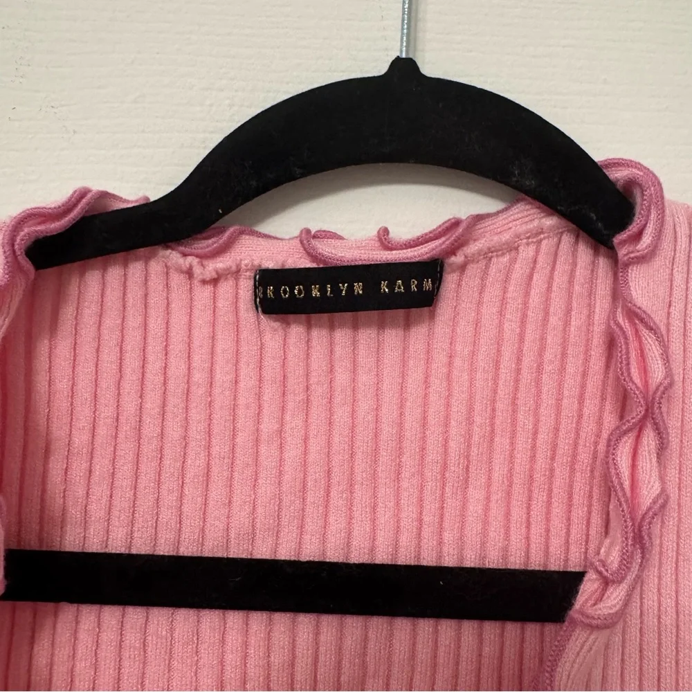 Pink Ribbed Crop Top with Ruffle Trim - Picture 3 of 3